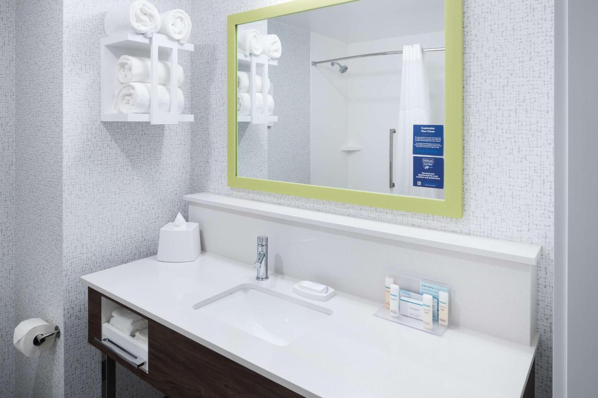 Hampton Inn & Suites Cape Canaveral Cruise Port, Fl Экстерьер фото