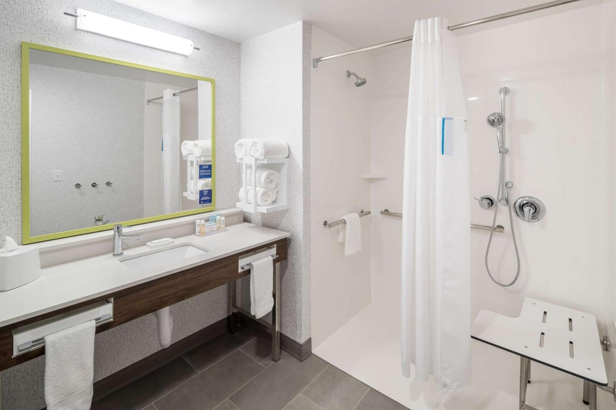 Hampton Inn & Suites Cape Canaveral Cruise Port, Fl Экстерьер фото