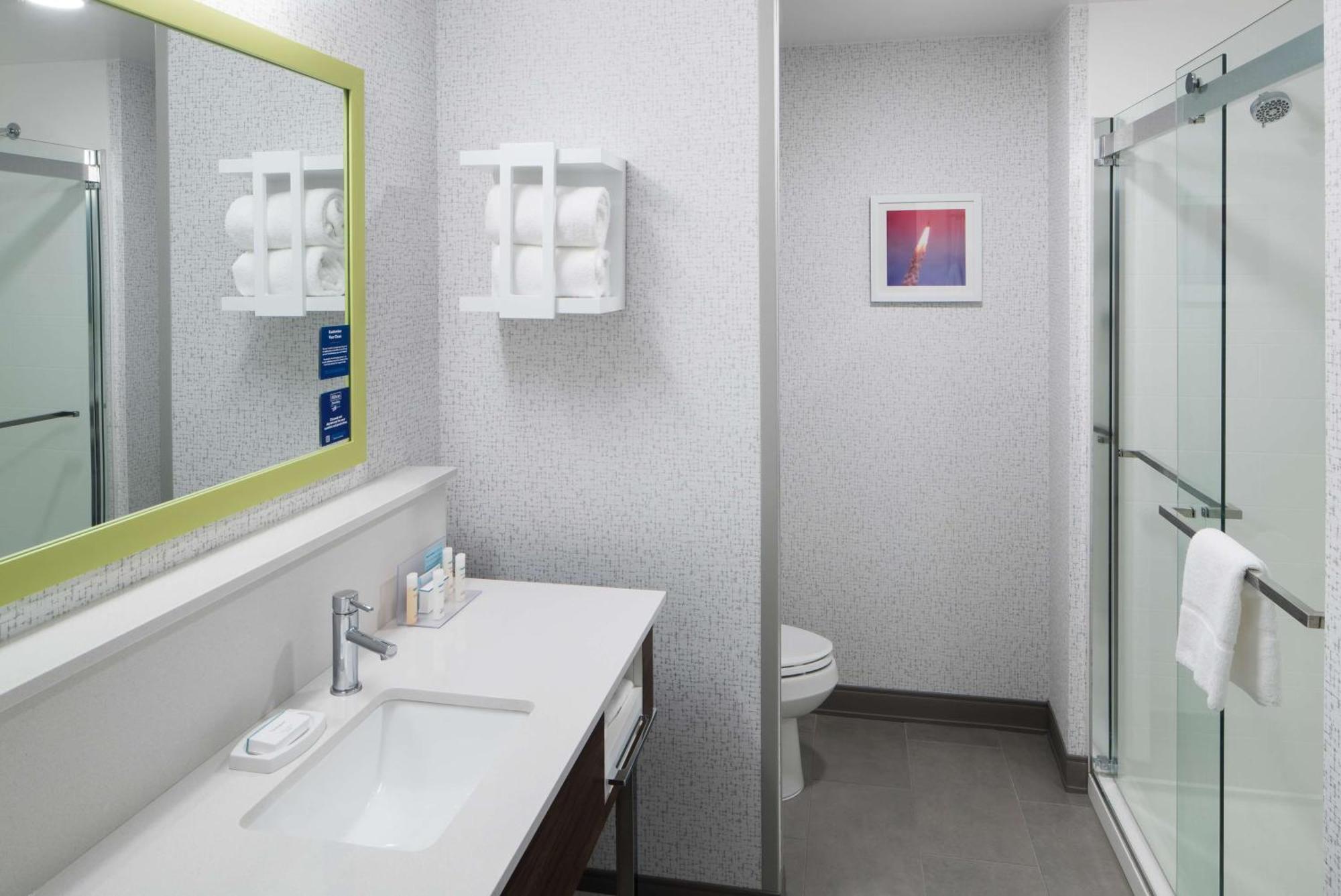 Hampton Inn & Suites Cape Canaveral Cruise Port, Fl Экстерьер фото